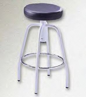Taburetes de cuatro patas y aro reposapis